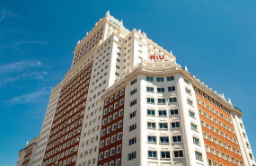 ep fachada del nuevo hotel de riu en el edifico espana