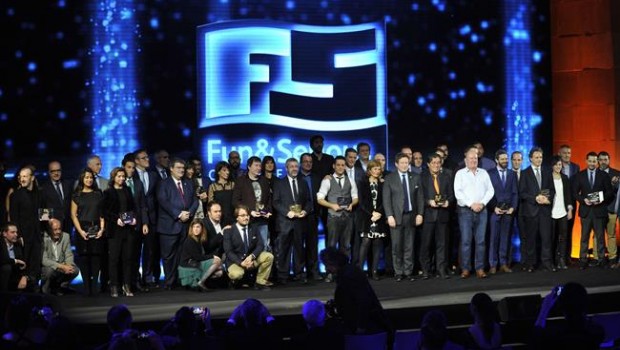 ep fun serious premios titanium