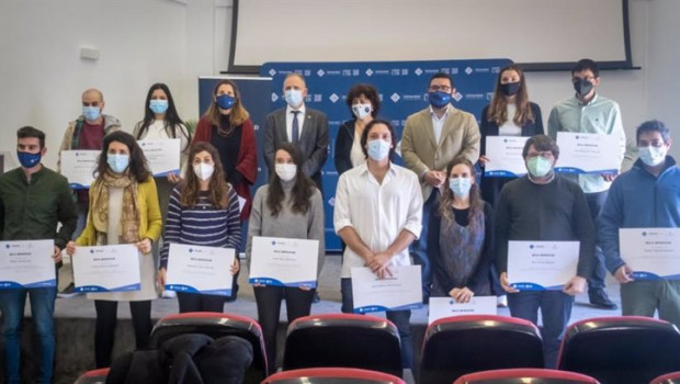 ep grupo iberostar y la uib entregan 12 becas a jovenes investigadores para el cuidado de los