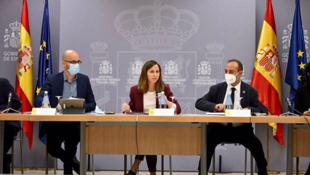 ep imafen de la la ministra de derechos sociales y agenda 2030 ione belarra el secretario de estado