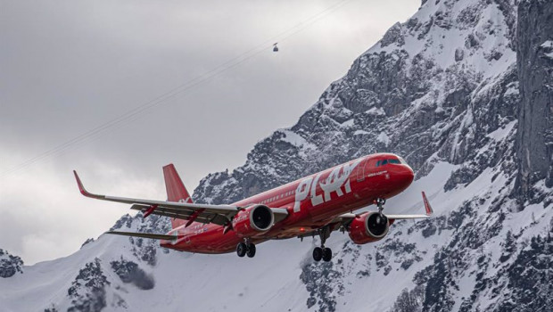 ep la aerolinea islandesa play transporto 23677 pasajeros en marzo un 20 mas