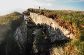 ep la erosionla costa revelacapa de permafrost enlago teshekpuk en alaska