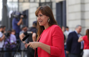 ep la portavozjunts per catalunacongreso laura borras atiendelos medioscomunicacion apuertascongresolos diputados horas previasla segunda votacionla investiduracandidato socialistala presidenciagobier ep la portavozjunts per catalunacongreso laura borras atiendelos medioscomunicacion apuertascongresolos diputados horas previasla segunda votacionla investiduracandidato socialistala presidenciagobier