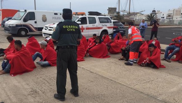 ep llegapateralanzarote24 inmigrantes