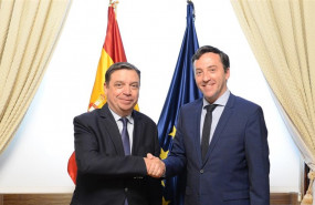 ep luis planasreunedirectorla fundacion patrimonio comunal olivarero