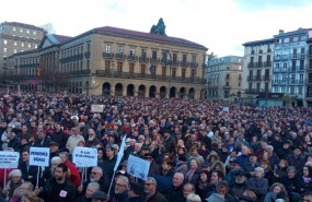 ep manifestacionpamplonadefensa de unas pensiones dignas
