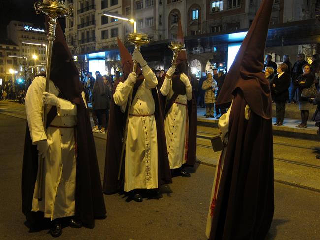 Procesión en Zaragoza, Semana Santa, cofradía, cofradías, cofrades | EUROPA PRESS ep procesionzaragoza semana santa cofradia cofradias cofrades