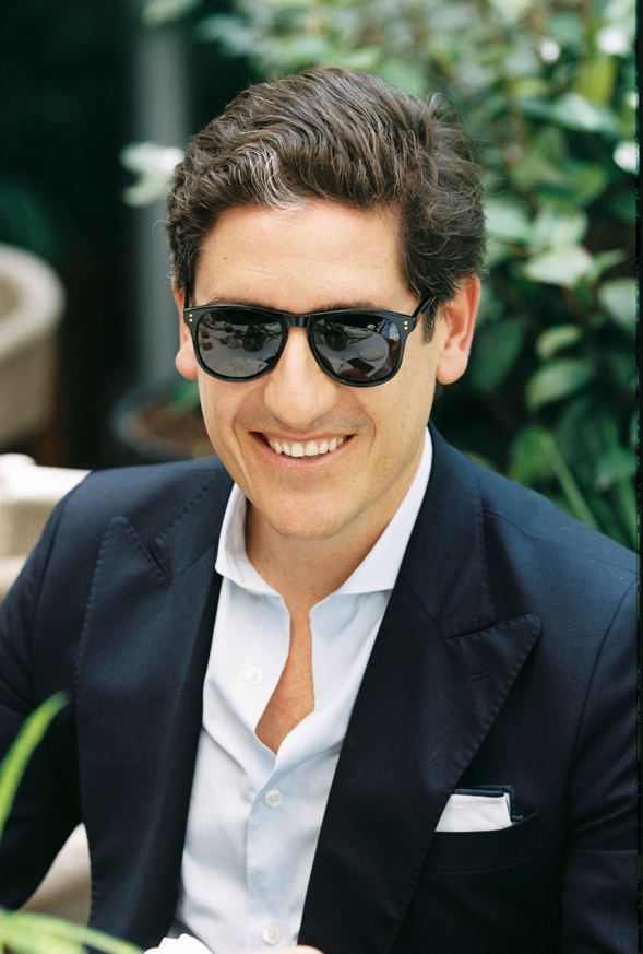 pablo lpez carmona ceo y fundador de silbon con gafas coleccin m x silbon