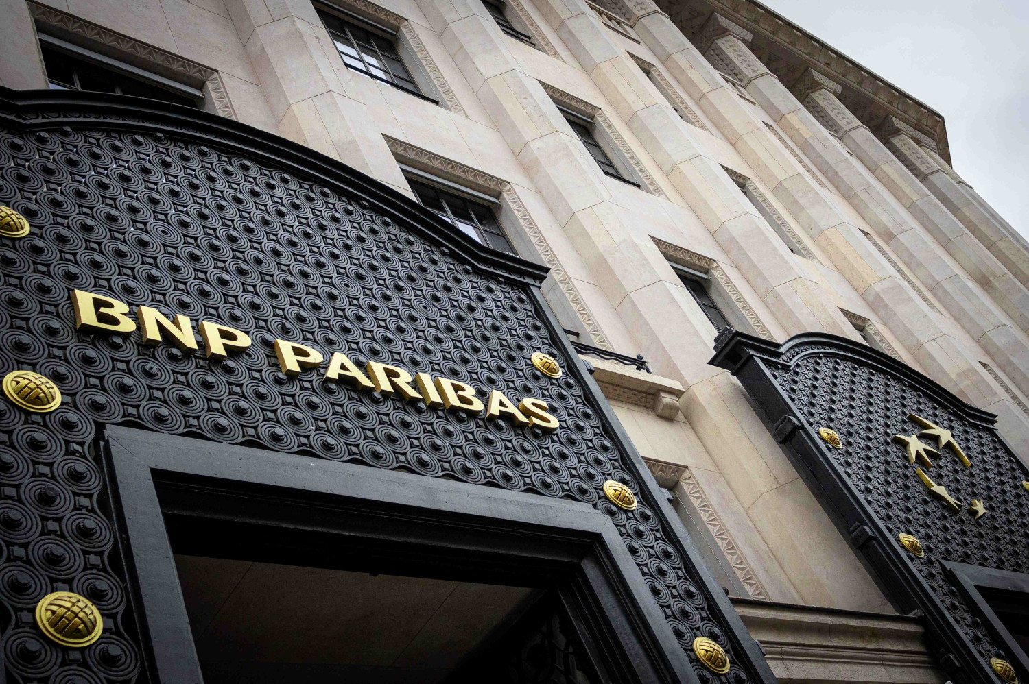 Los bancos franceses sufren especialmente ante la nueva crisis de Gobierno