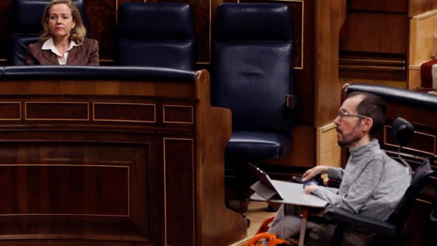 ep archivo   la vicepresidenta de asuntos economicos nadia calvino y el portavoz parlamentario de