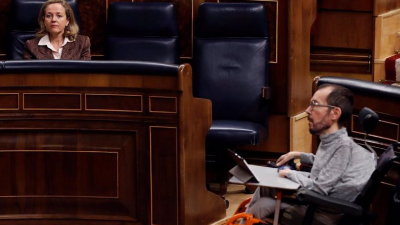 ep archivo la vicepresidenta de asuntos economicos nadia calvino y el portavoz parlamentario de ep archivo la vicepresidenta de asuntos economicos nadia calvino y el portavoz parlamentario de