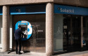 Sabadell ajusta el precio m&iacute;nimo de sus CoCos por el dividendo de 0,50 euros