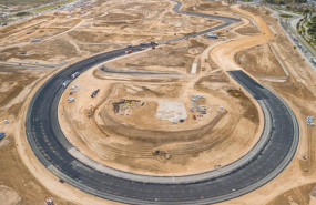 ep asfaltado de la curva peraltada la monumental del circuito de madring