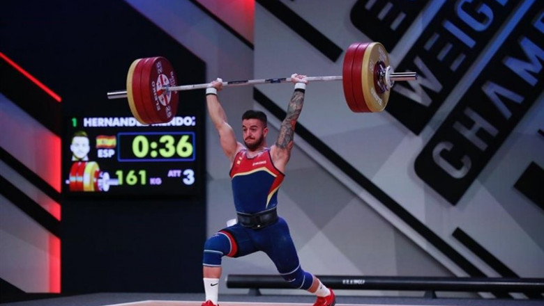 El halterófilo español Acorán Hernández ha batido el récord de España en dos tiempos en la categoría de 67 kilos durante la tercera jornada del Campeonato de Europa, que se está celebrando en Batumi (Georgia) | FEDERACIÓN ESPAÑOLA DE HALTEROFILIA - Archivo ep el halterofilo espanol acoran hernandez ha batido el record de espana en dos tiempos en la