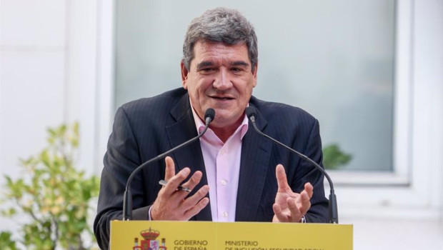 ep el ministro de inclusion seguridad social y migraciones jose luis escriva comparece despues de su