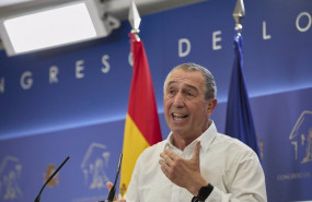 ep el portavoz de compromis en el congreso joan baldovi interviene en una rueda de prensa anterior a