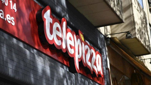 ep logotipo de la marca telepizza en un restaurante de la misma cadena en madrid