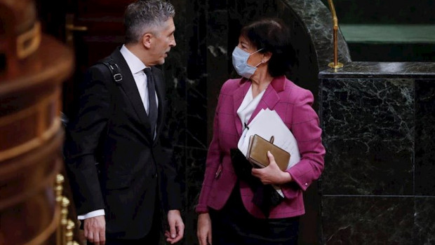ep los ministros del interior fernando grande-marlaska y educacion isabel celaa conversan antes de