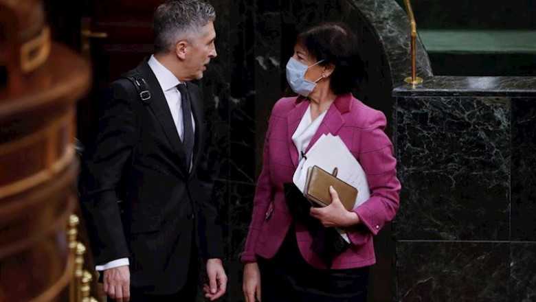 ep los ministros del interior fernando grande-marlaska y educacion isabel celaa conversan antes de