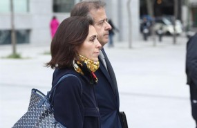 ep mireia pujol ferrusola acompanadasu abogado tras declararla audiencia
