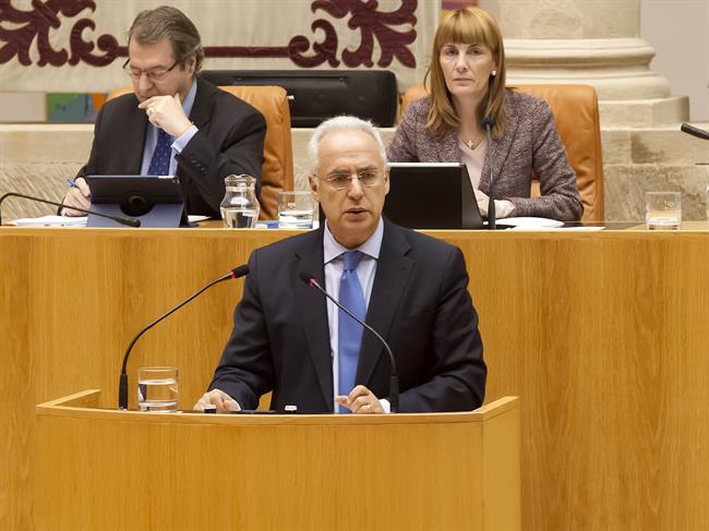El presidente del Gobierno José Ignacio Ceniceros interviene en el Parlamento | GOBIERNO RIOJANO ep presidentegobierno jose ignacio ceniceros intervieneparlamento
