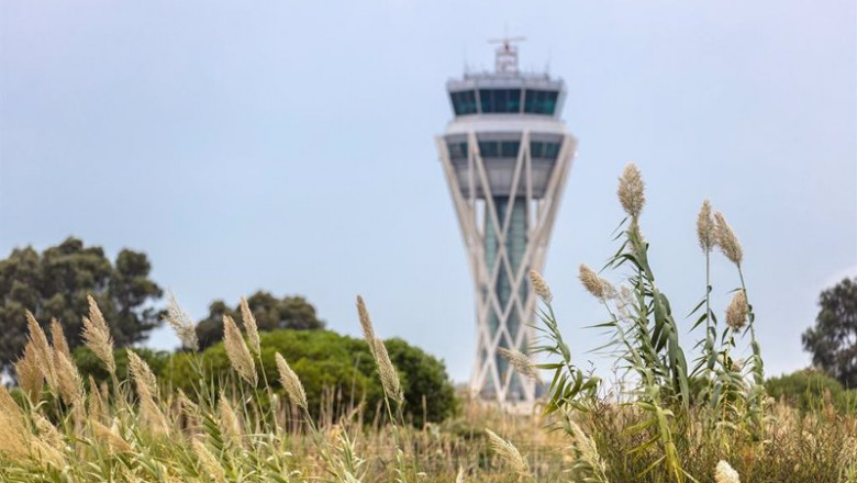 Torre de control de Barcelona gestionada por Enaire | ENAIRE ep torre de control de barcelona gestionada por enaire