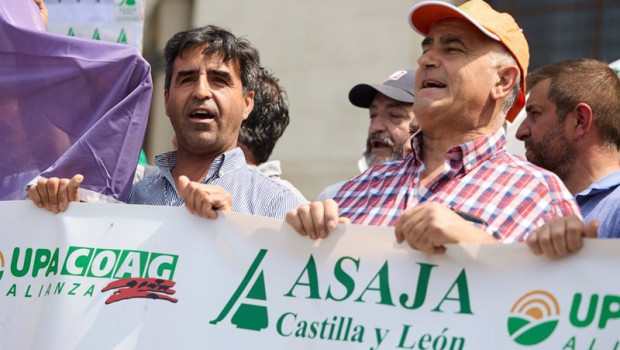 ep varias personas durante una concentracion de cerealistas de las principales regiones productoras