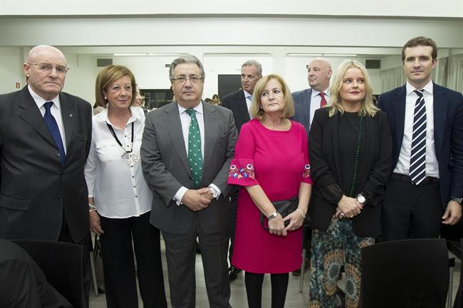 Zoido, en los premios "ayuda 11M" | MINISTERIO DE INTERIOR ep zoido enpremios ayuda 11m