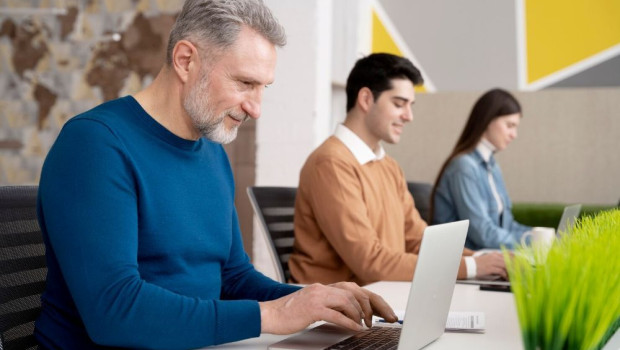 qu diferencia a conpas como premium partner de zoho en espaa