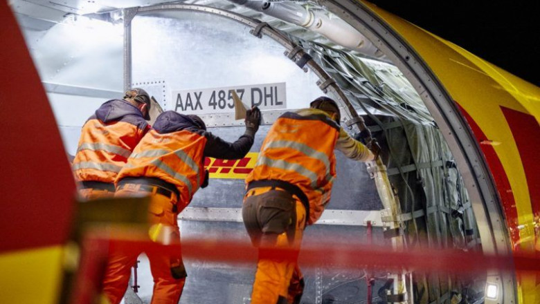 1591867785 airplane load