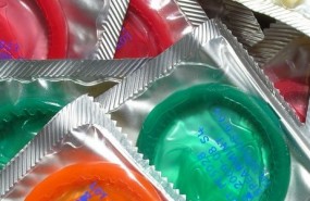 condones