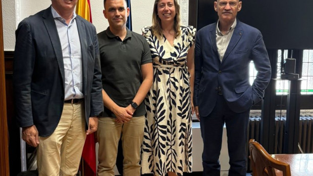 ep archivo   ceav se reune con consumo para pedir una campana de concienciacion contra el intrusismo