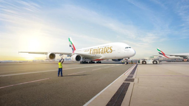 ep archivo   emirates aumenta un 3 su beneficio en su ano fiscal 2025 2026 hasta 5250 millones con