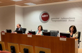 ep archivo   la presidenta de la airef cristina herrero en el centro en una imagen de archivo