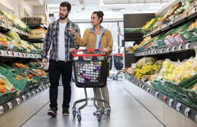 ep archivo   lineal de fruta en supermercado dia