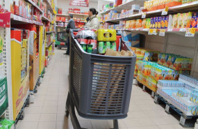 ep archivo   uso advierte de que los salarios siguieron perdiendo poder de compra en 2023
