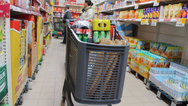 ep archivo   uso advierte de que los salarios siguieron perdiendo poder de compra en 2023