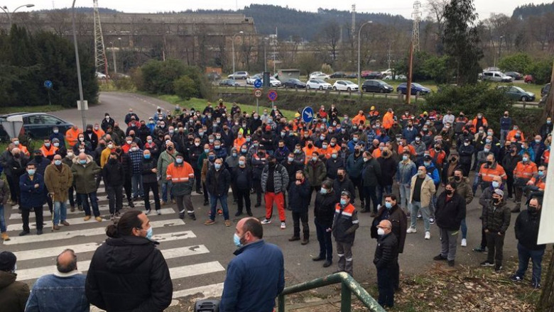 Asamblea de trabajadores de ArcelorMittal, en la factoría de Avilés | CCOO ep asamblea de trabajadores de arcelormittal en la factoria de aviles