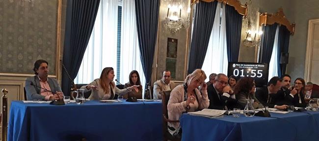 Belmonte, segunda por la izq, gesticula en su respuesta a Pavón | EUROPA PRESS ep belmonte segundala izq gesticulasu respuestapavon