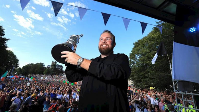 El golfista irlandés Shane Lowry sostiene la Jarra de Clarete de ganador del Abierto Británico de golf de 2019 | Donall Farmer/PA Wire/dpa - Archivo ep el golfista irlandes shane lowry sostiene la jarra de clarete de ganador del abierto britanico de
