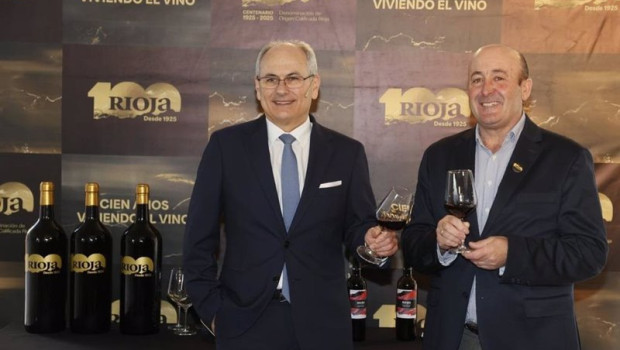 ep ezquerro y lapuente brindan por el centenario de la doca rioja