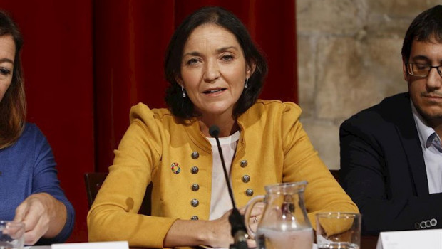 ep la ministra en funciones de industria comercio y turismo reyes maroto durante la firma de un