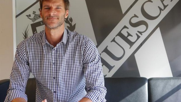 ep leo franco nuevo entrenadorhuesca