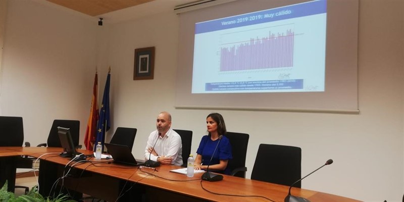 ep los portavoces de la aemet ruben del campo y beatriz hervella analizan el verano de 2019 y