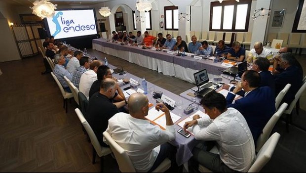 ep reunion arbitralentrenadoresdirectores deportivosla acb