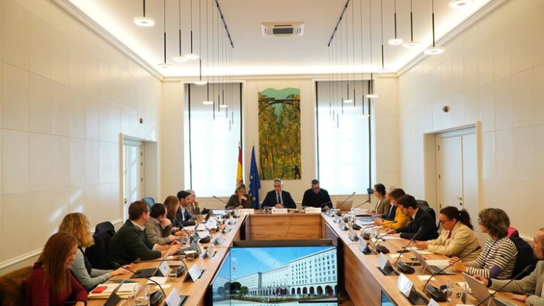 ep reunion de la comision interministerial del gobierno del perte de la industralizacion de la