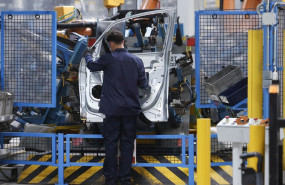 ep trabajores de la factoria de ford en almussafes durante la visita institucional a las
