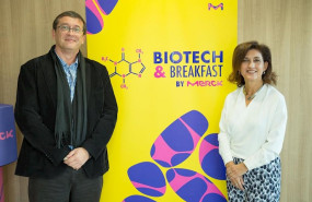 ep ulises arranz director de innovacion digital de accenture y ana polanco directora de market