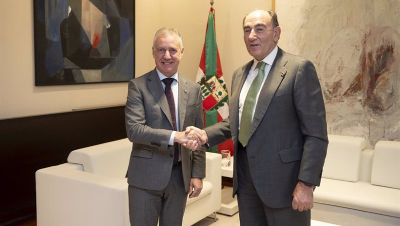 ep urkullu y sanchez galan se han reunido este martes en vitoria gasteiz ep urkullu y sanchez galan se han reunido este martes en vitoria gasteiz