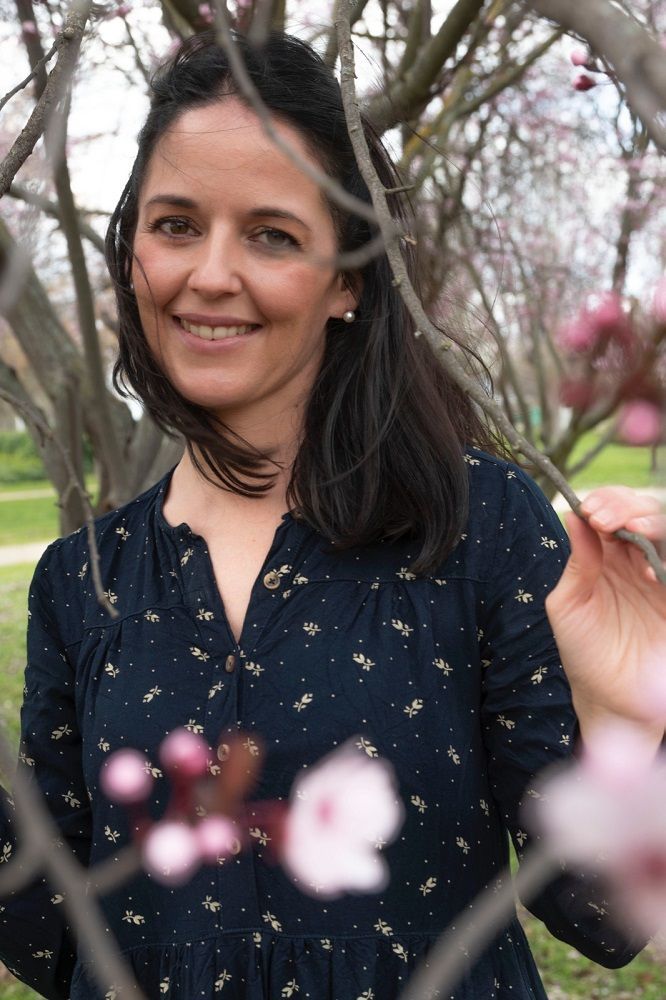 imagen de isabel gonzlez yage autora de el vuelo del halcn pannotia 1